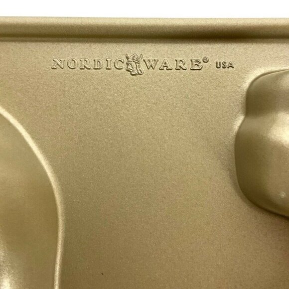 Nordic Ware Williams-Sonoma Vintage Santa Claus 3D Cake Pan Gold Aluminum USA - Picture 4 of 5